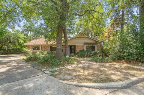 1602 Peer Dr, Houston, TX 77043