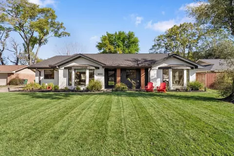 10134 Knoboak Dr, Houston, TX 77080