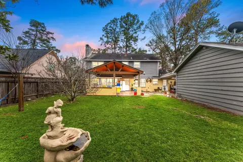 5434 Sheraton Oaks Dr, Houston, TX 77091