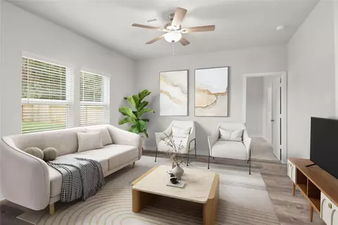Living - 4414 Albritton Ave, Bryan, TX 77845 photo 3 of 6