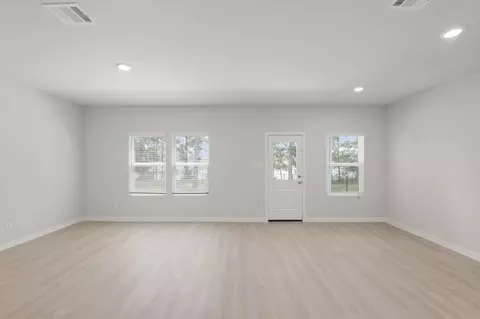 Living - 4414 Albritton Ave, Bryan, TX 77845 photo 4 of 6