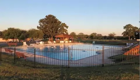 313 Dawns Edge, Trinity, TX 75862 photo 2