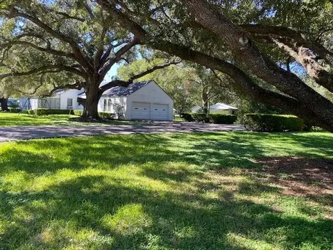 503 Main St, Garwood, TX 77442