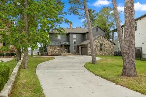 9116 Escondido Dr, Willis, TX 77318