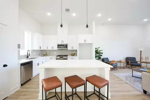 3464 Bremond St, Houston, TX 77004