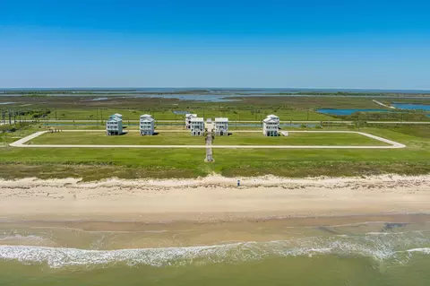 611 Arlo Ter, Crystal Beach, TX 77617