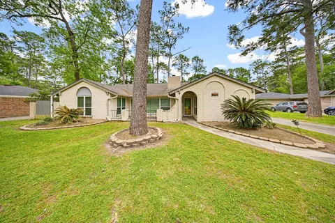 6615 Cypress Point Dr, Houston, TX 77069