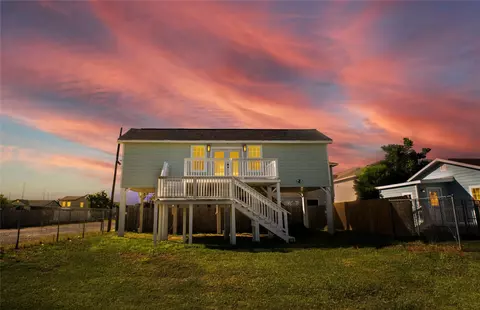 6224 Avenue R, Galveston, TX 77551