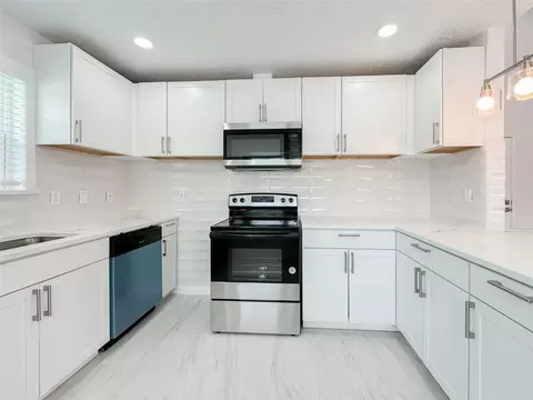 Kitchen - 22103 Diane Dr, Spring, TX 77373 photo 4 of 5