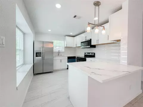 Kitchen - 22103 Diane Dr, Spring, TX 77373 photo 3 of 5