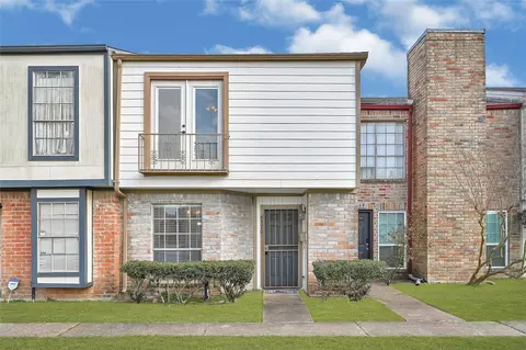 6370 Creekbend Dr #55, Houston, TX 77096