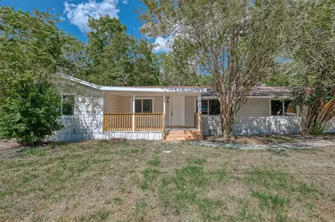 Exterior - 10694 Pine St, Willis, TX 77318 photo 3 of 6