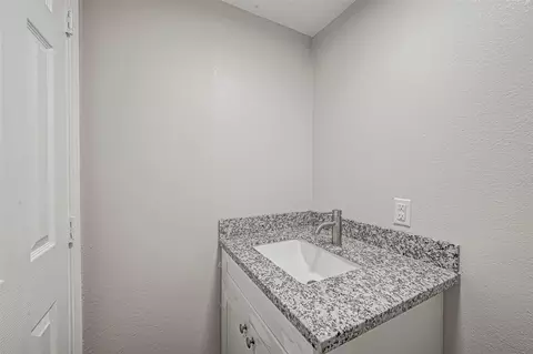 Bath - 10694 Pine St, Willis, TX 77318 photo 1 of 2
