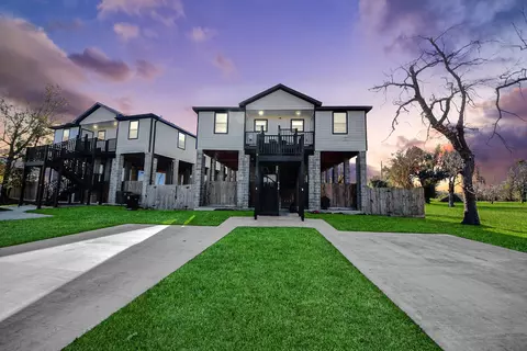 618 Maple Way #A/B, Houston, TX 77015