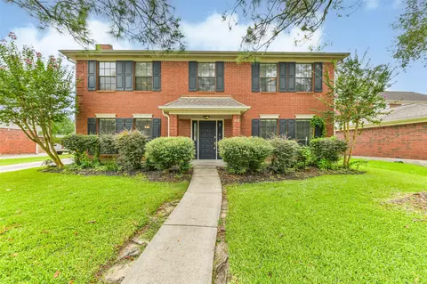 818 Noble Springs Rd, Houston, TX 77062