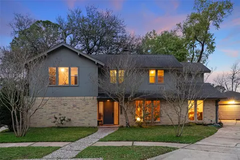 16203 Longvale Dr, Houston, TX 77059