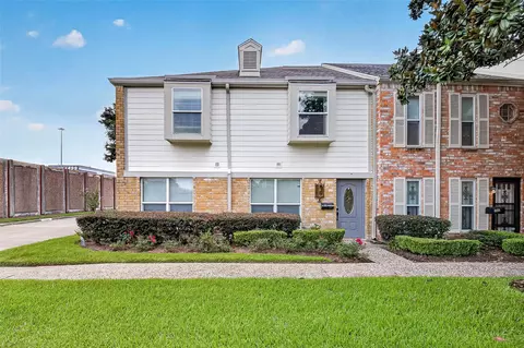 10383 Briar Forest Dr, Houston, TX 77042