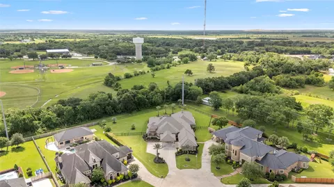 3020 Bridle Path, Friendswood, TX 77546