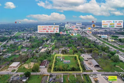 747 W Rittenhouse Rd, Houston, TX 77091