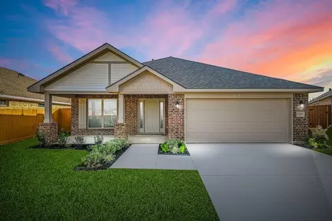 5321 W Bayou Maison Cir, Dickinson, TX 77539