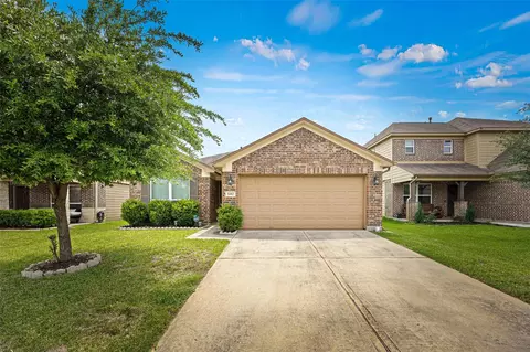 1062 Carolina Wren Cir, Houston, TX 77073