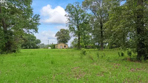 Exterior - 2760 Stringtown Rd, Shepherd, TX 77371 photo 1 of 3