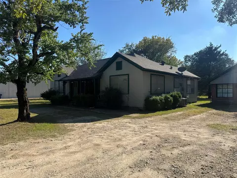 Exterior - 312 Prospect Dr, Trinity, TX 75862 photo 4 of 14