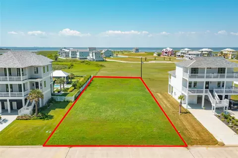 21214 Scissor Tail Ln, Galveston, TX 77554