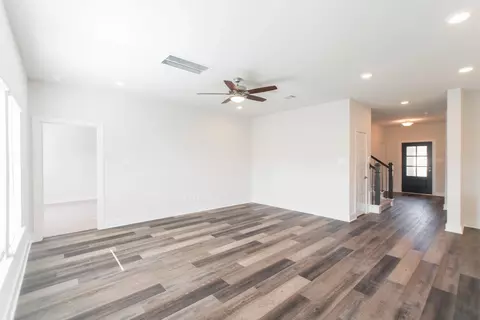 Living - 10313 S Goshawk Trl, Conroe, TX 77385 photo 4 of 5
