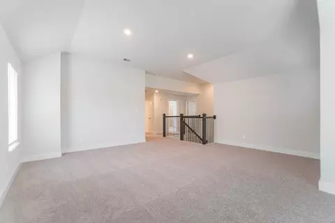 Living - 10313 S Goshawk Trl, Conroe, TX 77385 photo 5 of 5