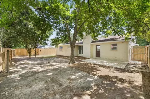 Exterior - 4247 Rosegate Dr, Spring, TX 77373 photo 6 of 7
