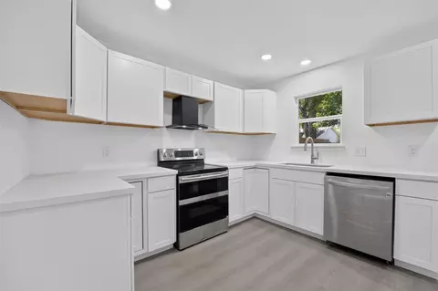 Kitchen - 4247 Rosegate Dr, Spring, TX 77373 photo 2 of 6