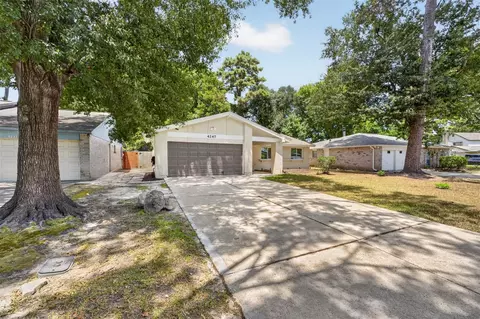 Exterior - 4247 Rosegate Dr, Spring, TX 77373 photo 2 of 7