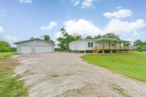 4294 Brazos River Rd #CR400, Freeport, TX 77541