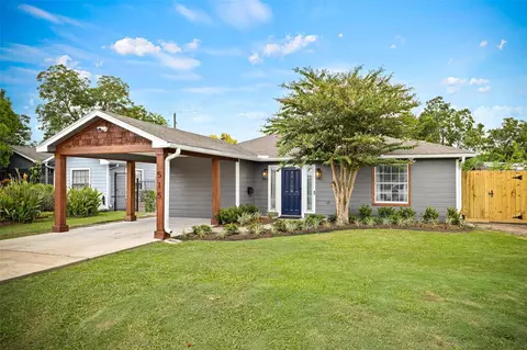 515 Foxglove Ln, Houston, TX 77076