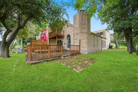 2236 Par Ln, Richmond, TX 77469