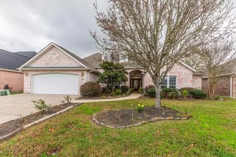 6185 Bankston Ln, Beaumont, TX 77706