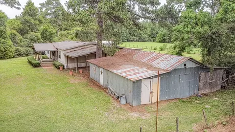 2287 Camp Ruby Rd, Livingston, TX 77351