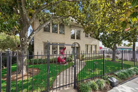 1601 Westheimer Rd #C, Houston, TX 77006