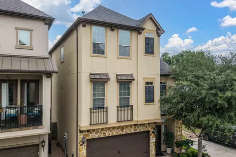10602 Enclave Shadows Ct, Houston, TX 77043
