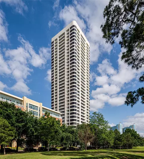 1701 Hermann Dr #9A, Houston, TX 77004