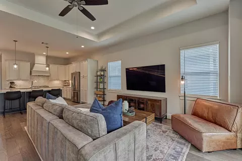 Living - 62 Dobbs View Ln, Spring, TX 77389 photo 4 of 5