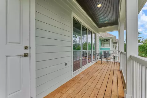 Exterior - 62 Dobbs View Ln, Spring, TX 77389 photo 5 of 13