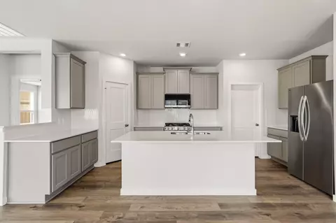 Kitchen - 32403 Slender Spreadwing Dr, Fulshear, TX 77441 photo 1 of 2