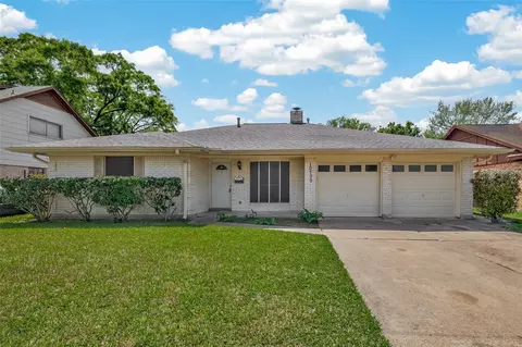 10730 Sagewind Dr, Houston, TX 77089