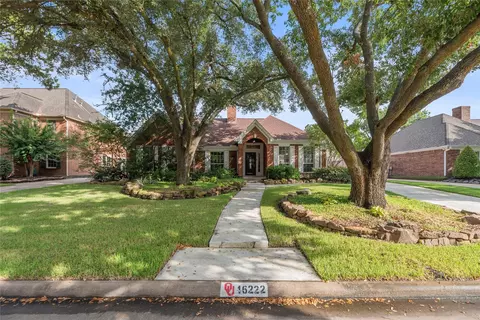 16222 Rainbow Lake Rd, Houston, TX 77095