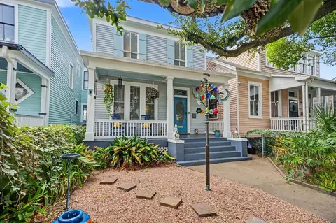 2211 Bernardo De Galvez Ave, Galveston, TX 77550