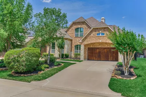 6 Devon Dale Dr, Tomball, TX 77375