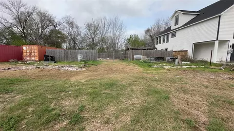 9030 Scott St, Houston, TX 77051