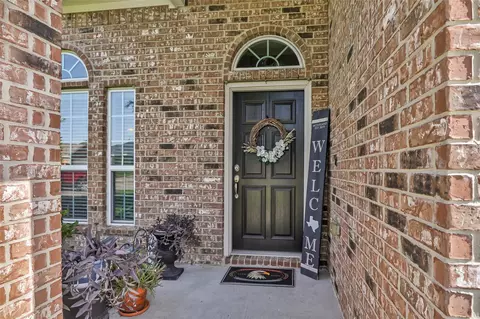 10019 Pine Valley Ct, Baytown, TX 77521